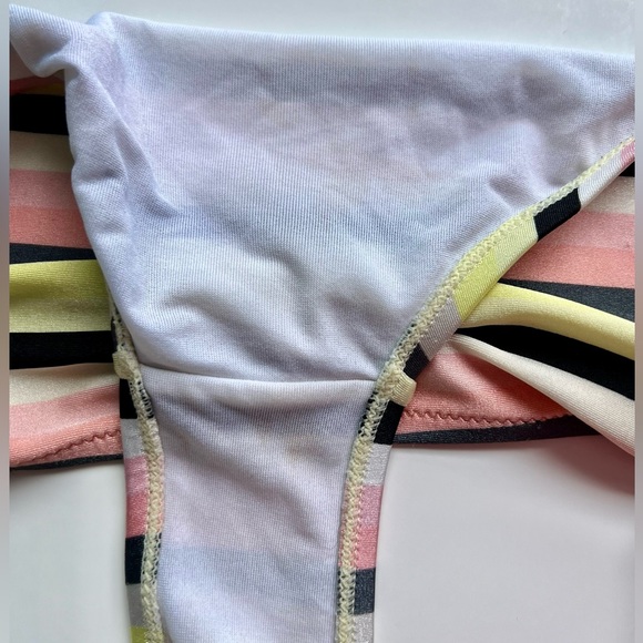 Roxy 2 Piece Multicoloured Bikini - Picture 10 of 11